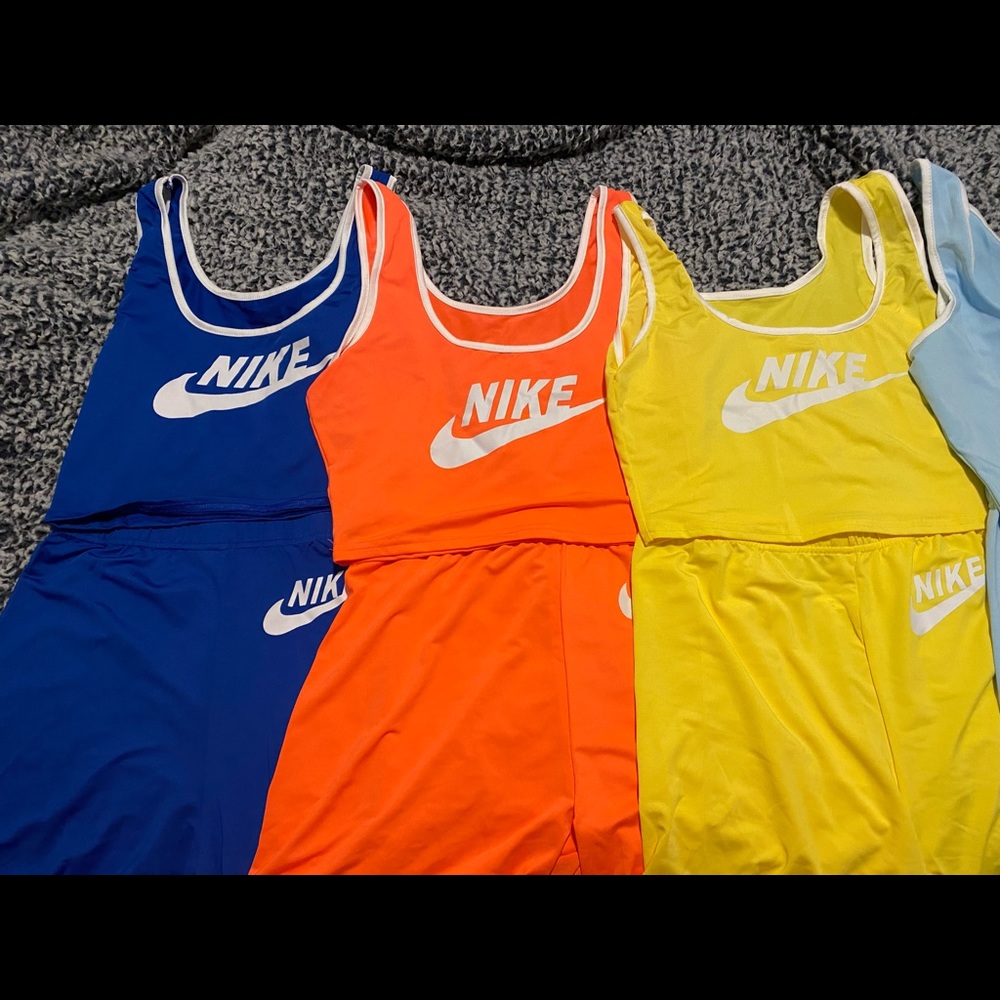 Multiple Multicolored Short Sets - image 2